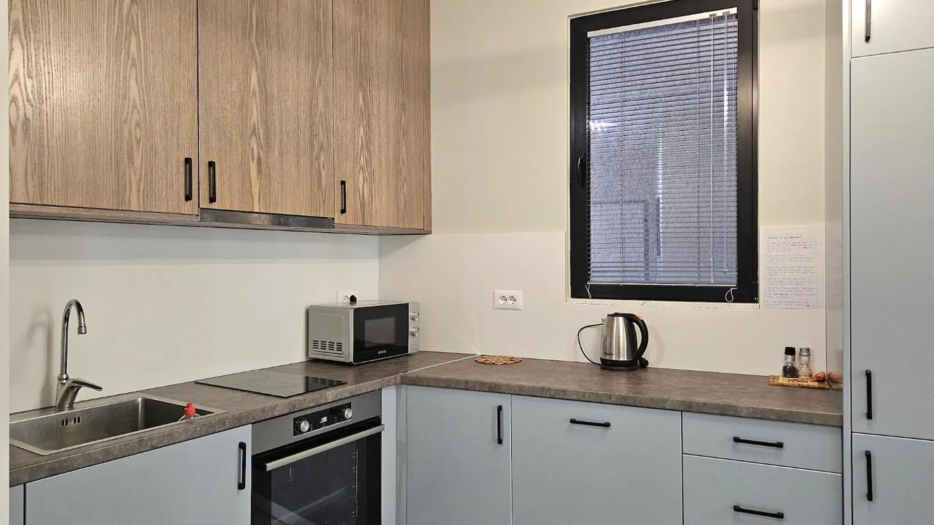 Chic Holiday Apartment With Balcony Sarandë